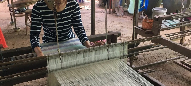 Heng Naysim Tranditional Cambodian Weaving House